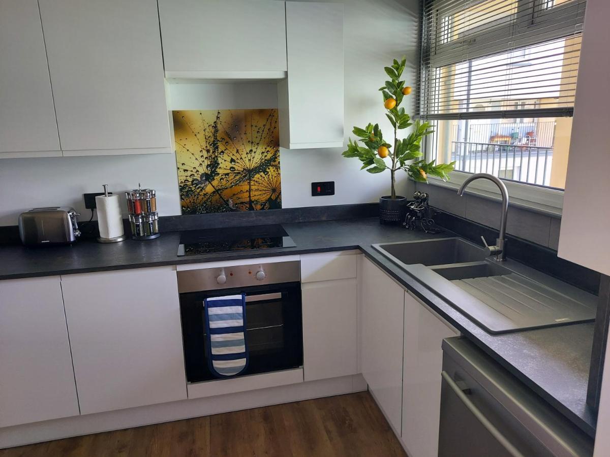 Holyrood New Apartment Единбург Екстер'єр фото