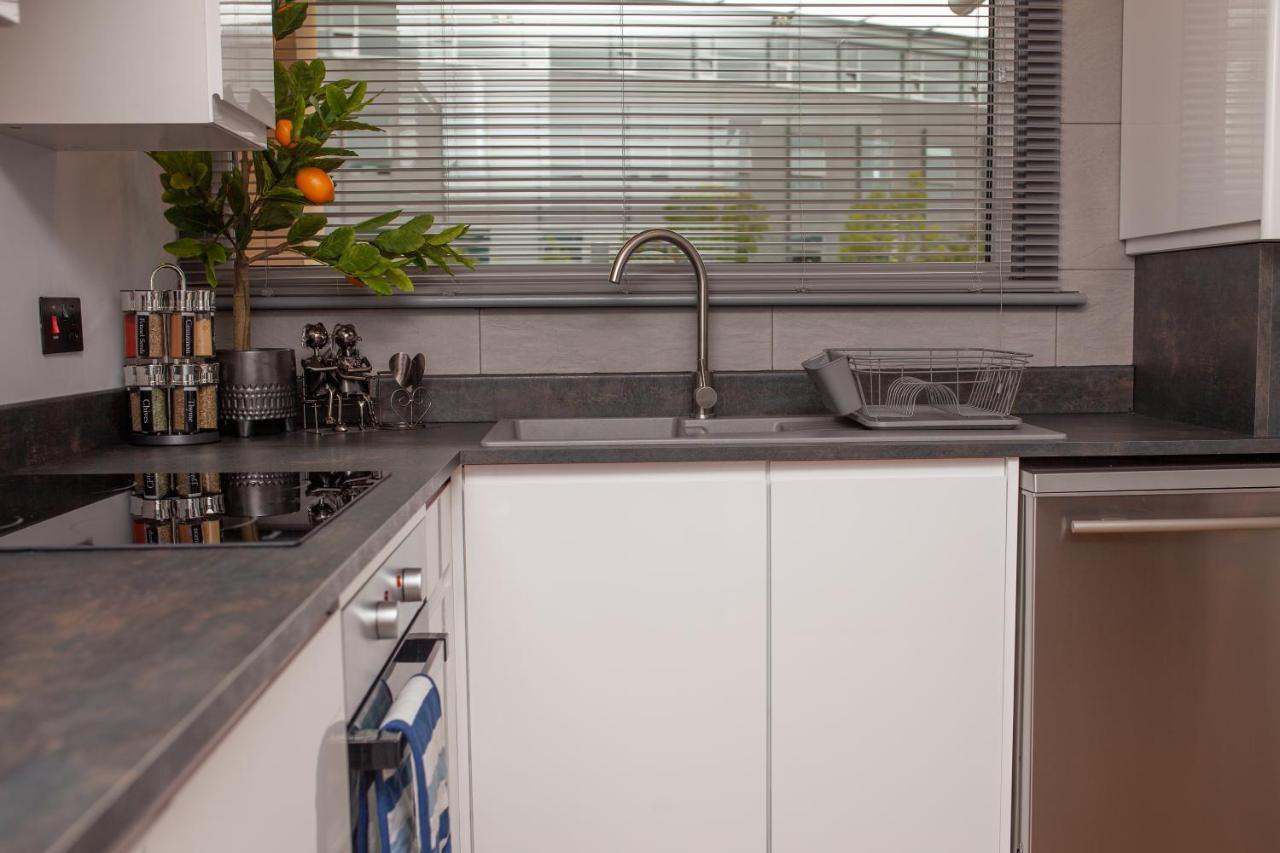 Holyrood New Apartment Единбург Екстер'єр фото