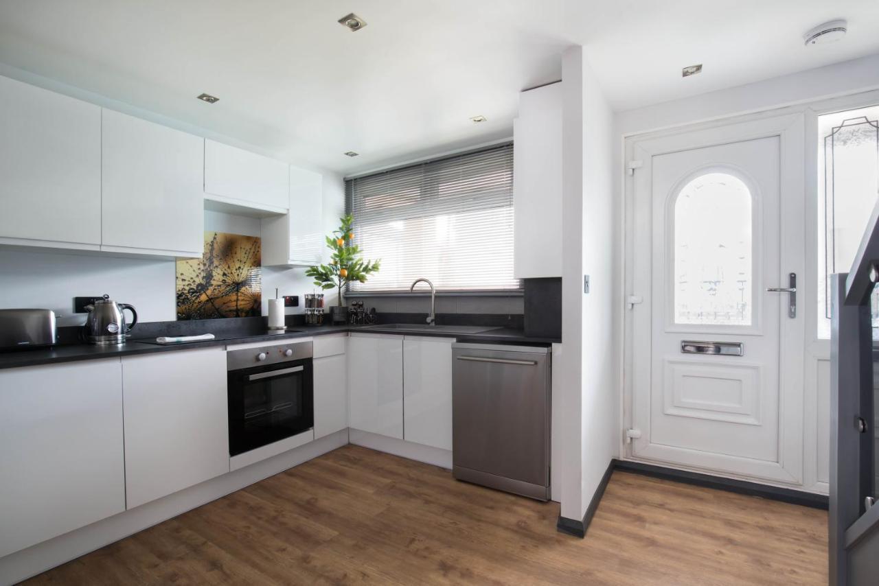 Holyrood New Apartment Единбург Екстер'єр фото
